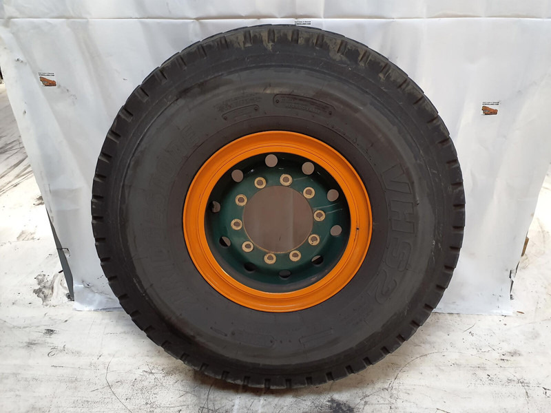 Faun Wheel 445/95R25 10 7.5 3p - Pneus et jantes pour Grue: photos 1 Faun Wheel 445/95R25 10 7.5 3p - Pneus et jantes pour Grue: photos 1