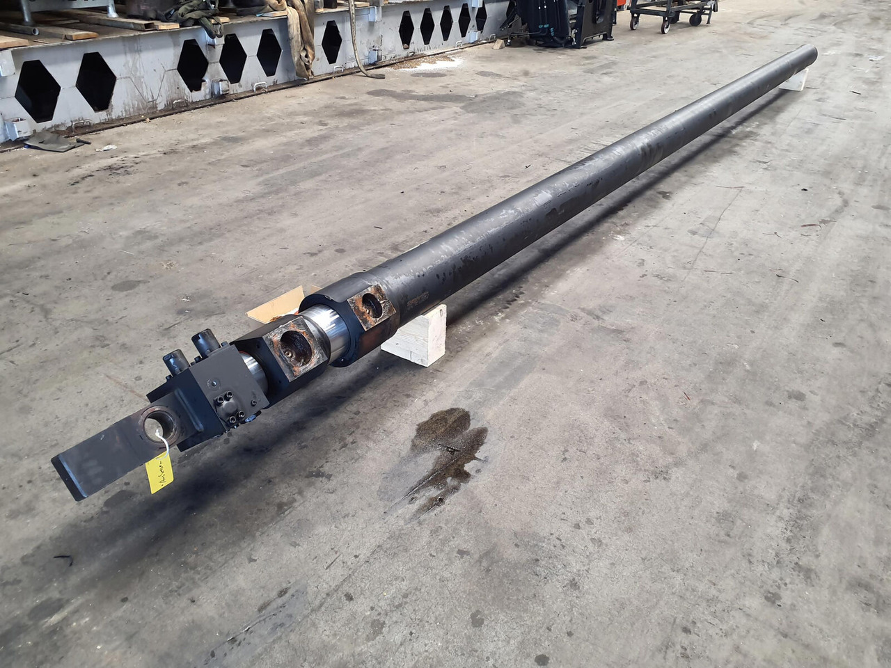 Grove GMK 3050 Telescopic boom cylinder - Vérin hydraulique pour Grue mobile: photos 1 Grove GMK 3050 Telescopic boom cylinder - Vérin hydraulique pour Grue mobile: photos 1