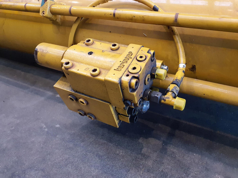 Grove GMK 3050 boom cylinder - Vérin hydraulique pour Grue: photos 5 Grove GMK 3050 boom cylinder - Vérin hydraulique pour Grue: photos 5