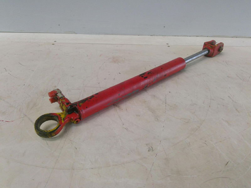 Grove GMK 3050 cabin tilt cylinder - Vérin hydraulique pour Grue: photos 4 Grove GMK 3050 cabin tilt cylinder - Vérin hydraulique pour Grue: photos 4