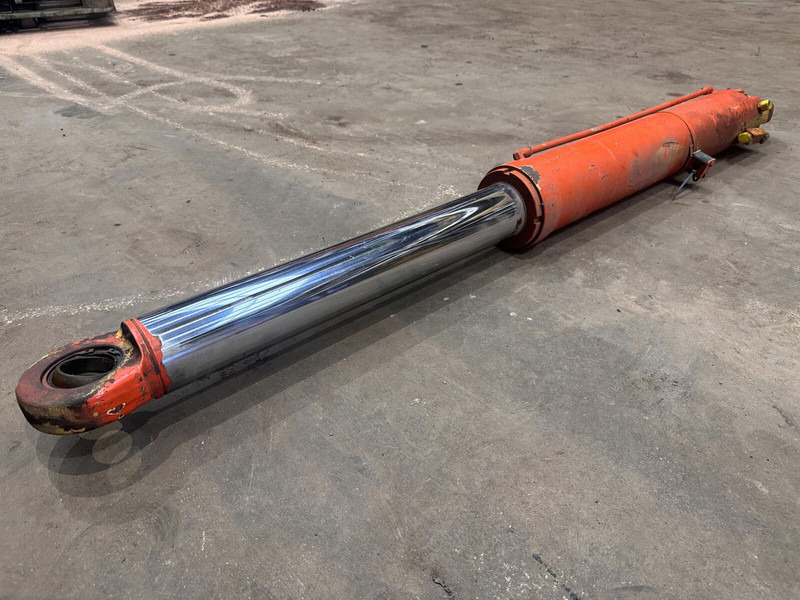 Grove GMK 3050 jib derricking cylinder - Vérin hydraulique pour Grue: photos 4 Grove GMK 3050 jib derricking cylinder - Vérin hydraulique pour Grue: photos 4
