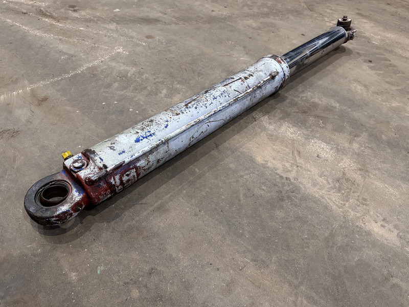 Grove GMK 3050 jib derricking cylinder - Vérin hydraulique pour Grue: photos 4 Grove GMK 3050 jib derricking cylinder - Vérin hydraulique pour Grue: photos 4