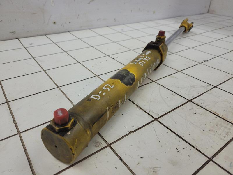 Grove GMK 4075 adjusting cylinder counterweight - Vérin hydraulique pour Grue: photos 4 Grove GMK 4075 adjusting cylinder counterweight - Vérin hydraulique pour Grue: photos 4