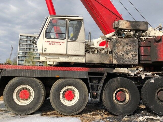 Grove GMK 5100 for parts - Grue tout-terrain: photos 2 Grove GMK 5100 for parts - Grue tout-terrain: photos 2