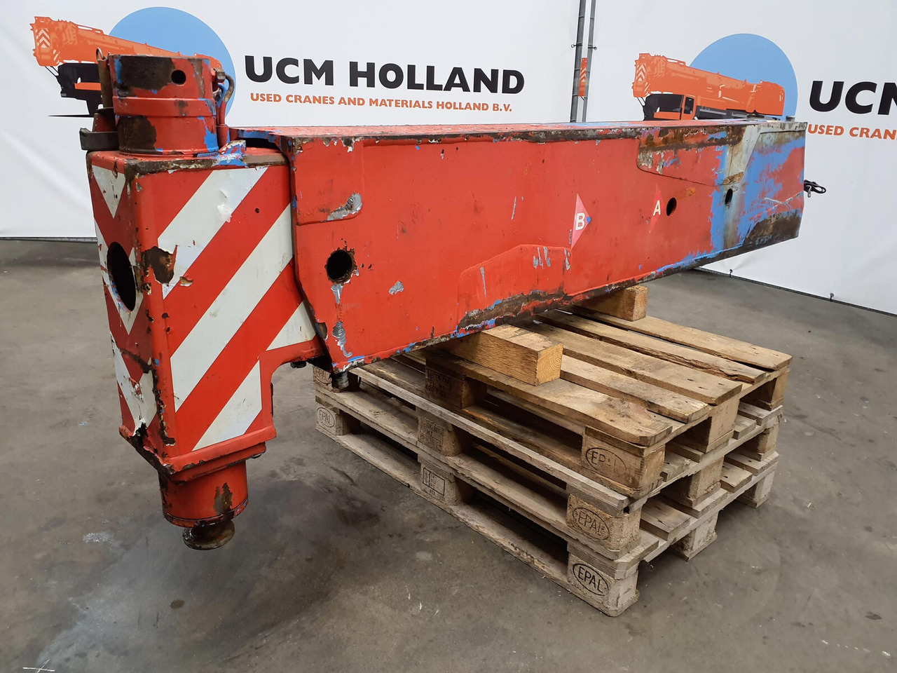 Grove GMK 5130-1 outrigger beam complete rear - Suspension pour Grue mobile: photos 2 Grove GMK 5130-1 outrigger beam complete rear - Suspension pour Grue mobile: photos 2