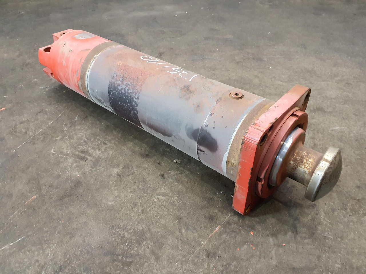 Grove GMK 5220, 5170 outrigger cylinder - Suspension pour Grue mobile: photos 1 Grove GMK 5220, 5170 outrigger cylinder - Suspension pour Grue mobile: photos 1