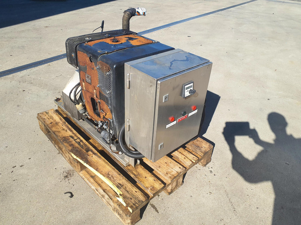 Hatz GMK 6400 Hatz engine FHZXL.722M90 - Moteur pour Grue mobile: photos 1 Hatz GMK 6400 Hatz engine FHZXL.722M90 - Moteur pour Grue mobile: photos 1