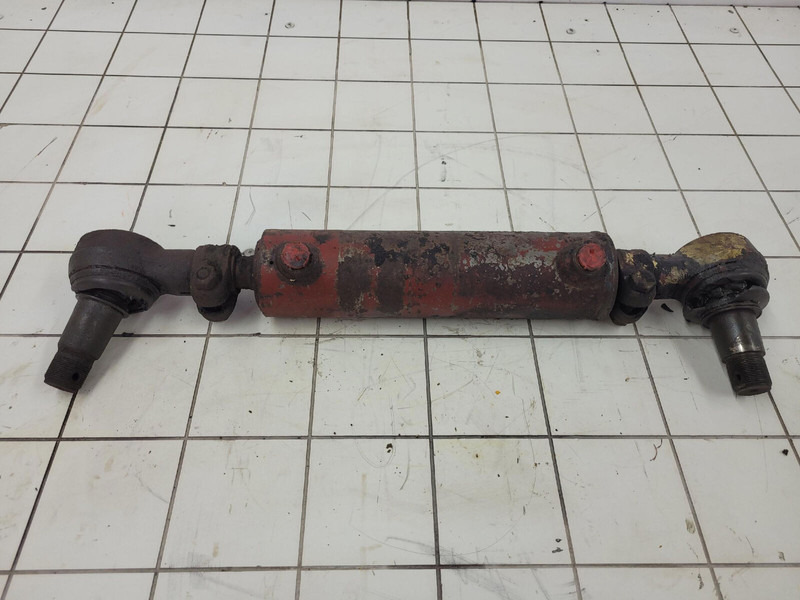 Krupp 70 GMT steering cylinder - Vérin hydraulique pour Grue: photos 4 Krupp 70 GMT steering cylinder - Vérin hydraulique pour Grue: photos 4