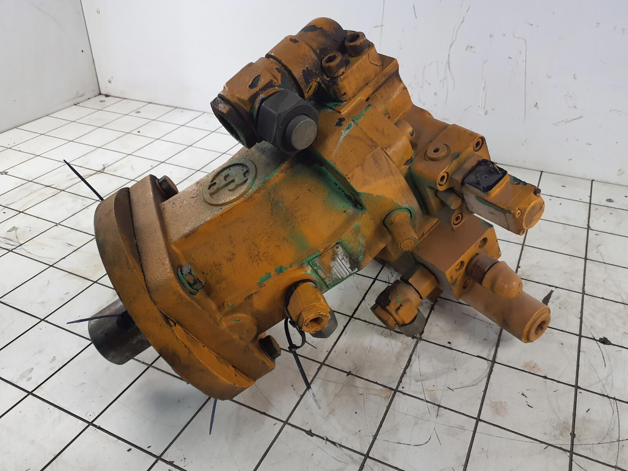 Krupp KMK 5100 hydraulic motor - Pompe hydraulique pour Grue mobile: photos 3 Krupp KMK 5100 hydraulic motor - Pompe hydraulique pour Grue mobile: photos 3