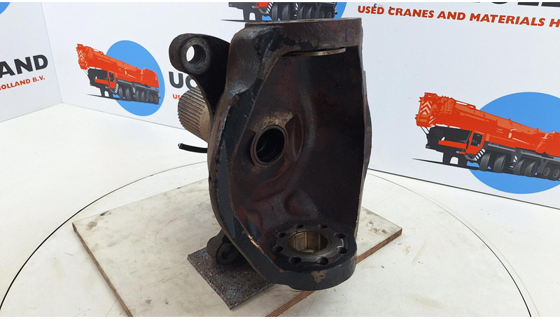 Liebherr LTM 1030 Steering knuckle axle 1 - Fusée d'essieu: photos 4 Liebherr LTM 1030 Steering knuckle axle 1 - Fusée d'essieu: photos 4