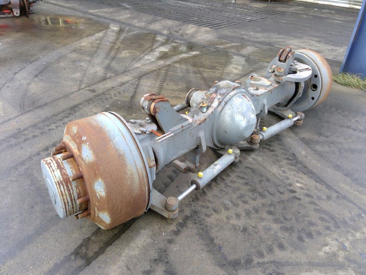 Liebherr LTM 1050-1 axle 1 - Essieu et pièces pour Grue mobile: photos 3 Liebherr LTM 1050-1 axle 1 - Essieu et pièces pour Grue mobile: photos 3