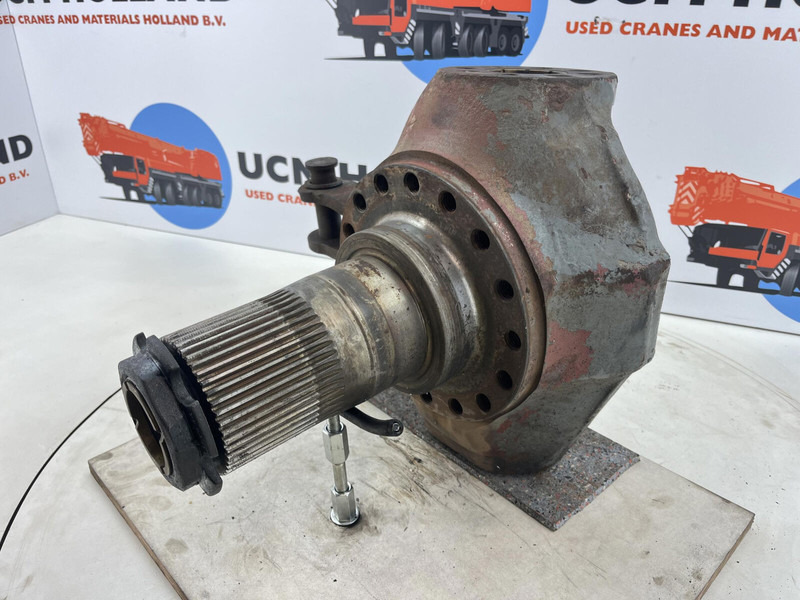 Liebherr LTM 1050-1 steering knuckle 16 holes axle 3 right - Fusée d'essieu pour Grue: photos 1 Liebherr LTM 1050-1 steering knuckle 16 holes axle 3 right - Fusée d'essieu pour Grue: photos 1