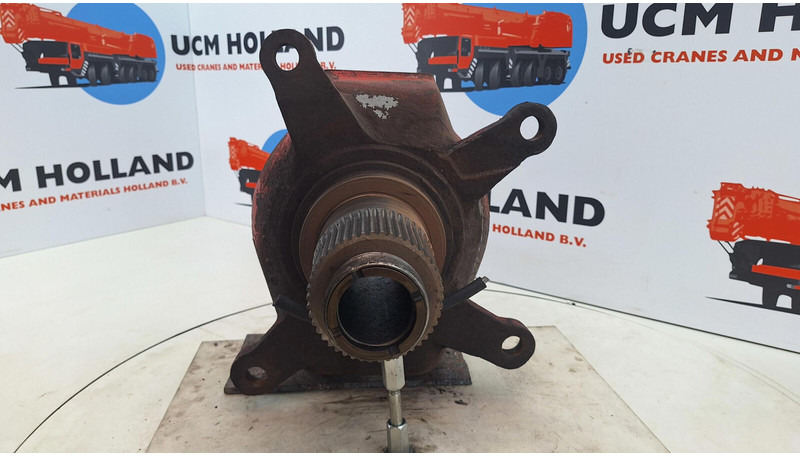 Liebherr LTM 1060 Steering knuckle axle 1 - Fusée d'essieu pour Grue: photos 2 Liebherr LTM 1060 Steering knuckle axle 1 - Fusée d'essieu pour Grue: photos 2