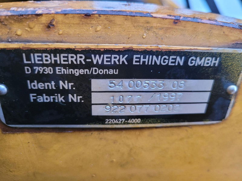 Liebherr LTM 1300 luffing jib winch with frame - Grue auxiliaire: photos 5 Liebherr LTM 1300 luffing jib winch with frame - Grue auxiliaire: photos 5