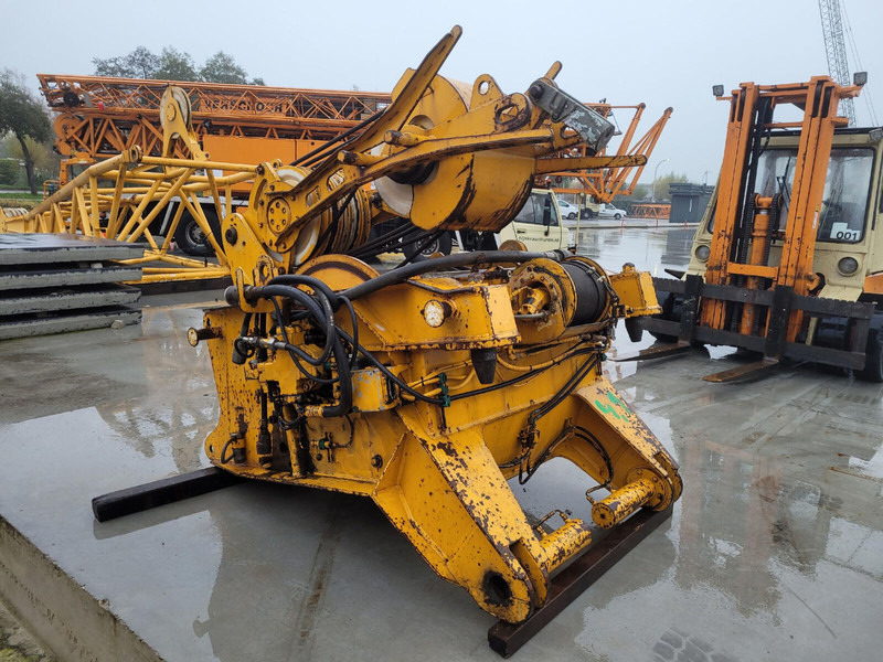 Liebherr LTM 1300 luffing jib winch with frame - Grue auxiliaire: photos 4 Liebherr LTM 1300 luffing jib winch with frame - Grue auxiliaire: photos 4