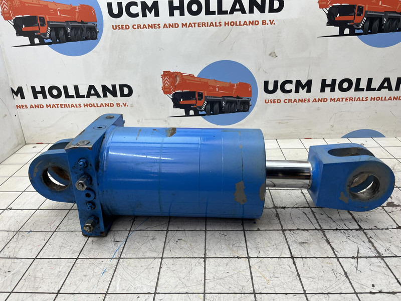 Liebherr LTM 1400-7.1 luffing cylinder TY-frame - Suspension pour Grue: photos 2 Liebherr LTM 1400-7.1 luffing cylinder TY-frame - Suspension pour Grue: photos 2