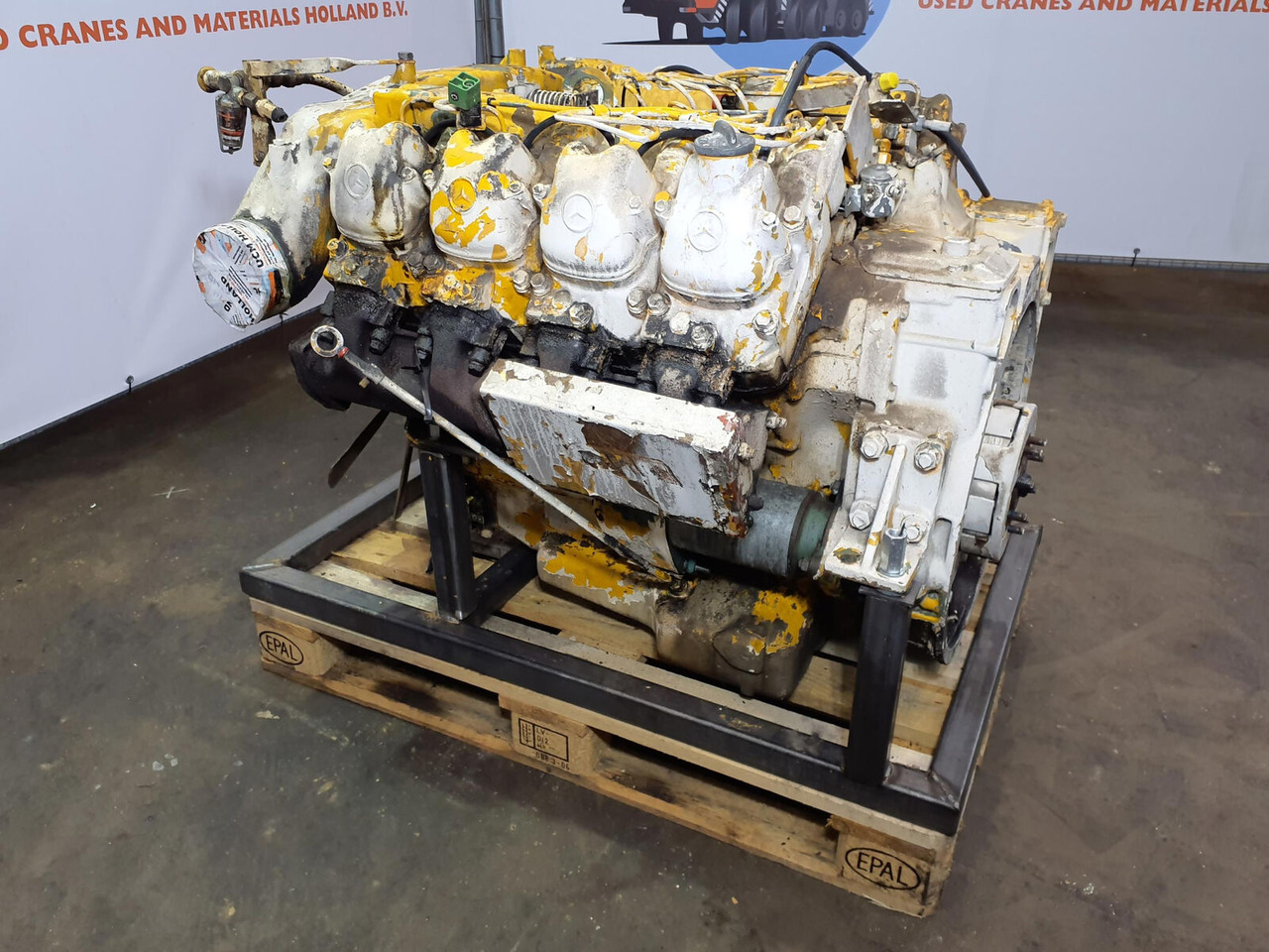 Mercedes-Benz LT 1200 Mercedes OM 402 upper engine - Moteur pour Grue mobile: photos 5 Mercedes-Benz LT 1200 Mercedes OM 402 upper engine - Moteur pour Grue mobile: photos 5