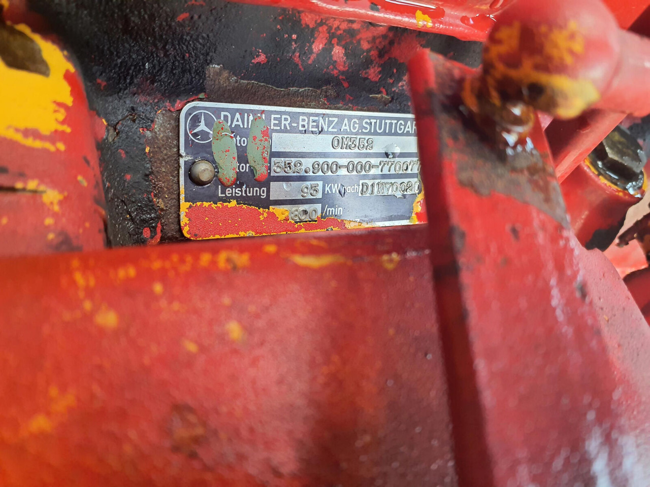 Mercedes-Benz LTM 1060 engine Mercedes OM 352 - Moteur pour Grue mobile: photos 5 Mercedes-Benz LTM 1060 engine Mercedes OM 352 - Moteur pour Grue mobile: photos 5