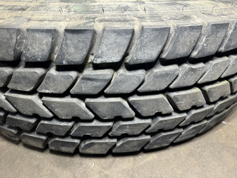 Michelin Wheel 385/95R25 10 6.5 3p - Pneus et jantes pour Grue: photos 3 Michelin Wheel 385/95R25 10 6.5 3p - Pneus et jantes pour Grue: photos 3