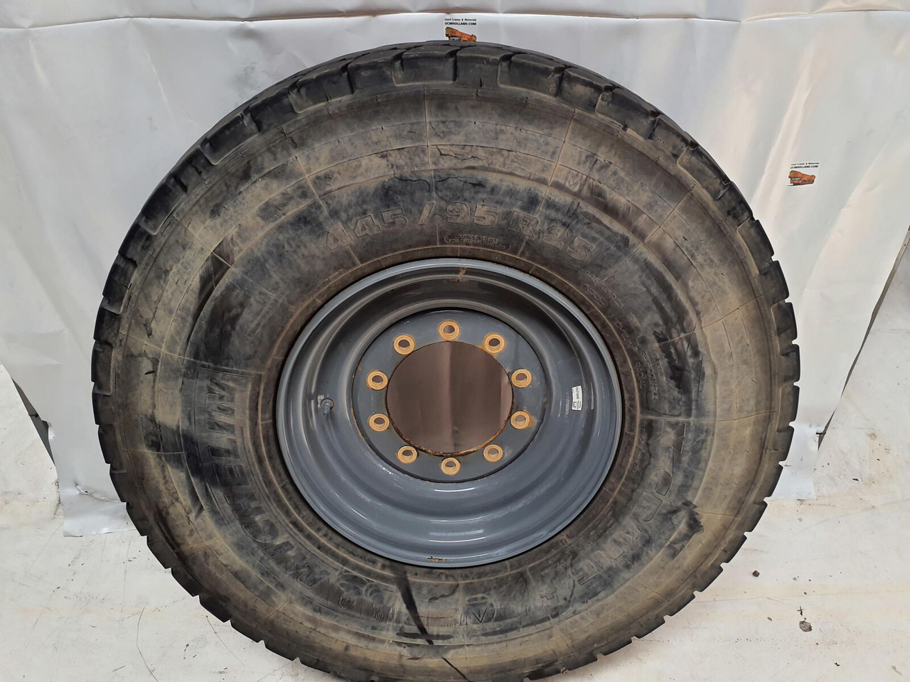 Michelin Wheel 445/95R25 10 12 1p - Roue complète pour Grue: photos 2 Michelin Wheel 445/95R25 10 12 1p - Roue complète pour Grue: photos 2