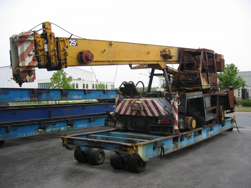 Terex 280 ATT for parts - Grue tout-terrain: photos 2 Terex 280 ATT for parts - Grue tout-terrain: photos 2