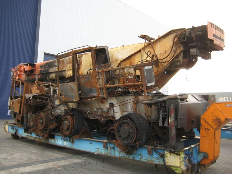 Terex AC 155 for parts - Grue tout-terrain: photos 2 Terex AC 155 for parts - Grue tout-terrain: photos 2