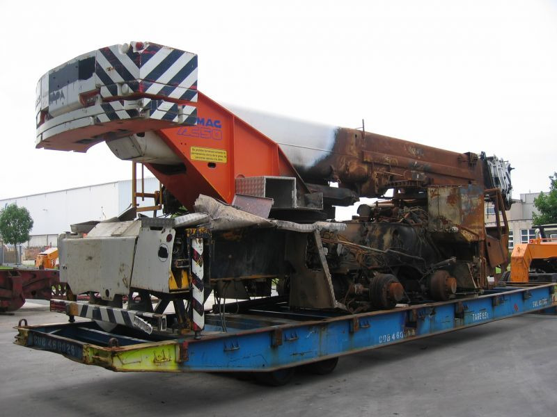 Terex AC 155 for parts - Grue tout-terrain: photos 2 Terex AC 155 for parts - Grue tout-terrain: photos 2