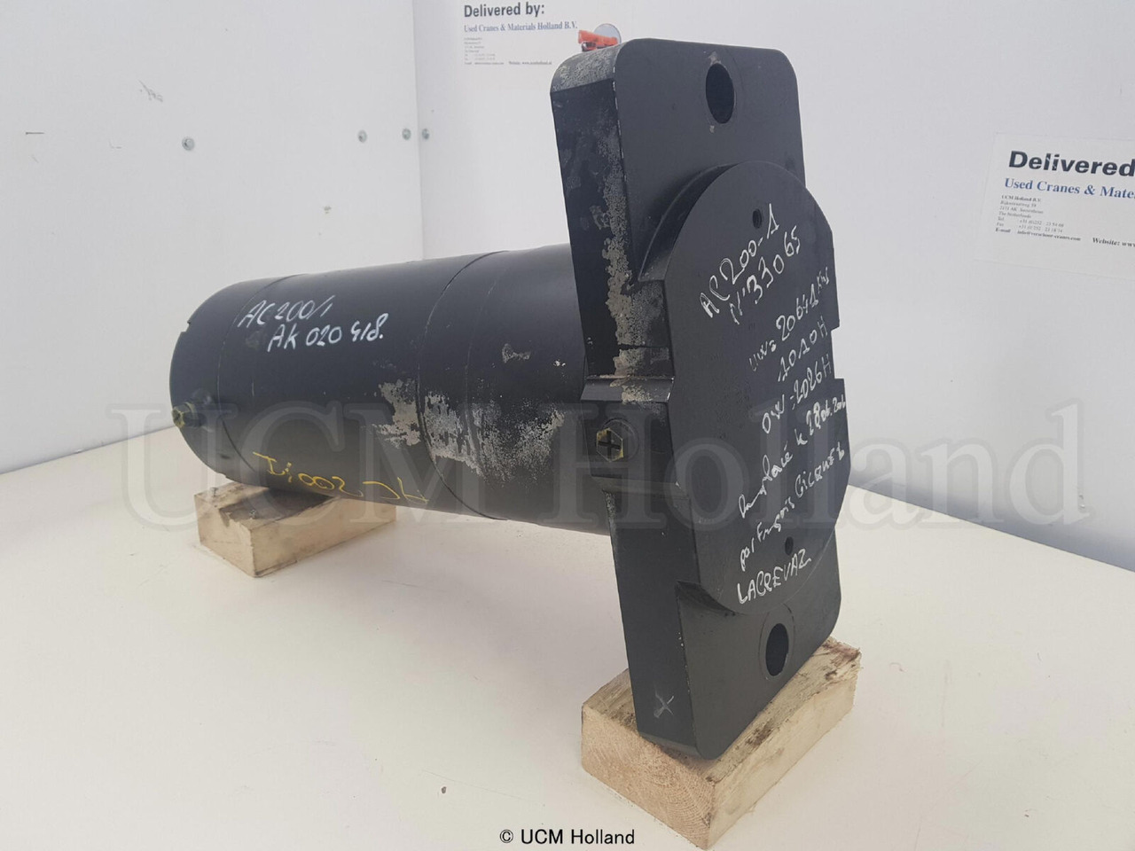Terex AC 200/1 counterweight lift cylinder - Vérin hydraulique pour Grue mobile: photos 3 Terex AC 200/1 counterweight lift cylinder - Vérin hydraulique pour Grue mobile: photos 3