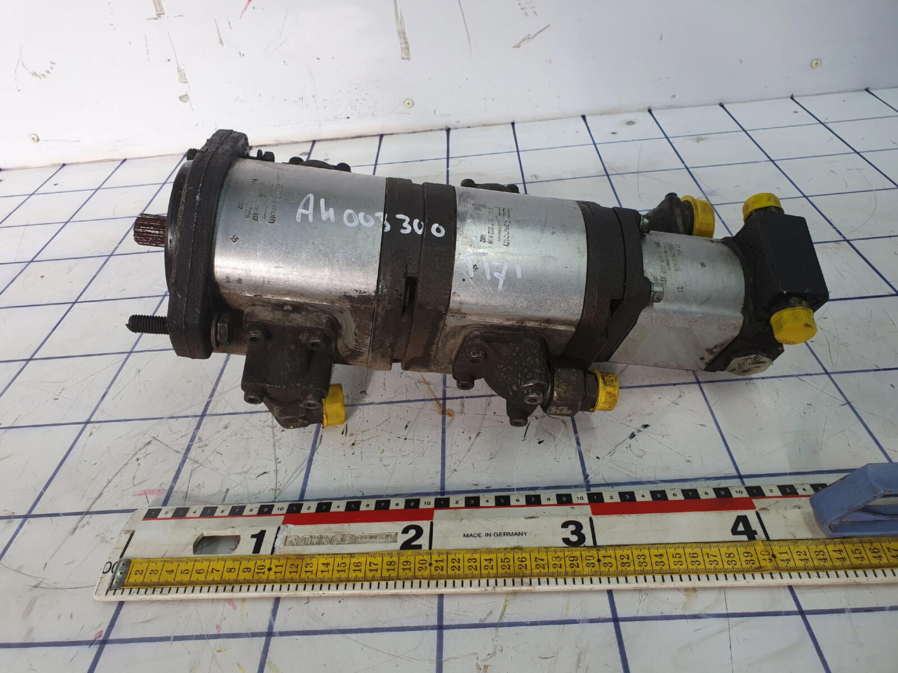 Terex AC 205 3 way gear pump - Pompe hydraulique pour Grue mobile: photos 1 Terex AC 205 3 way gear pump - Pompe hydraulique pour Grue mobile: photos 1