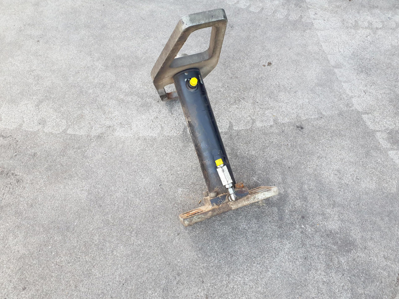 Terex AC 50-1 counterweight cylinder - Vérin hydraulique pour Grue mobile: photos 2 Terex AC 50-1 counterweight cylinder - Vérin hydraulique pour Grue mobile: photos 2