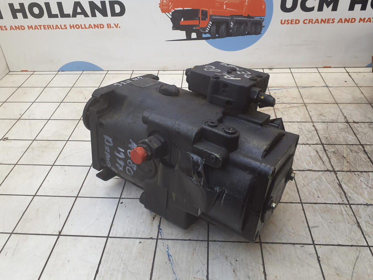 Terex AC 80 pump - Pompe hydraulique pour Grue: photos 2 Terex AC 80 pump - Pompe hydraulique pour Grue: photos 2