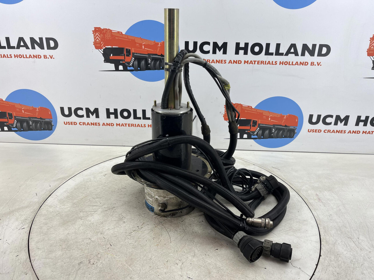 Terex AC slip ring assy - Système électrique pour Grue: photos 1 Terex AC slip ring assy - Système électrique pour Grue: photos 1