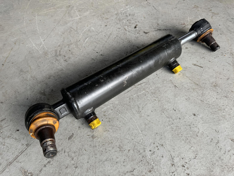 Terex Demag AC 25 steering cylinder - Vérin hydraulique pour Grue: photos 3 Terex Demag AC 25 steering cylinder - Vérin hydraulique pour Grue: photos 3