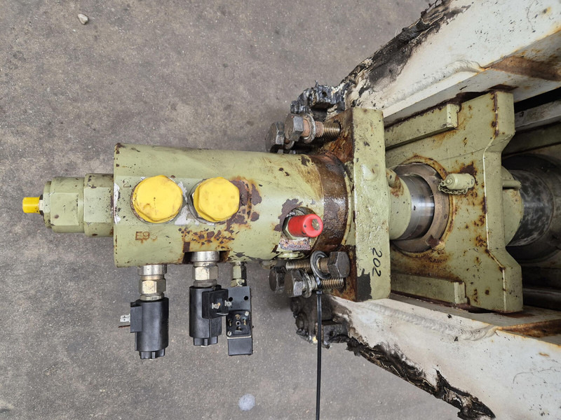 Terex Demag AC 35 Double telescopic cylinder - Vérin hydraulique pour Grue: photos 2 Terex Demag AC 35 Double telescopic cylinder - Vérin hydraulique pour Grue: photos 2