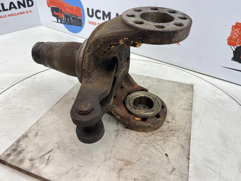 Terex HC 340 Steering knuckle 12 holes axle 1 - Fusée d'essieu: photos 4 Terex HC 340 Steering knuckle 12 holes axle 1 - Fusée d'essieu: photos 4