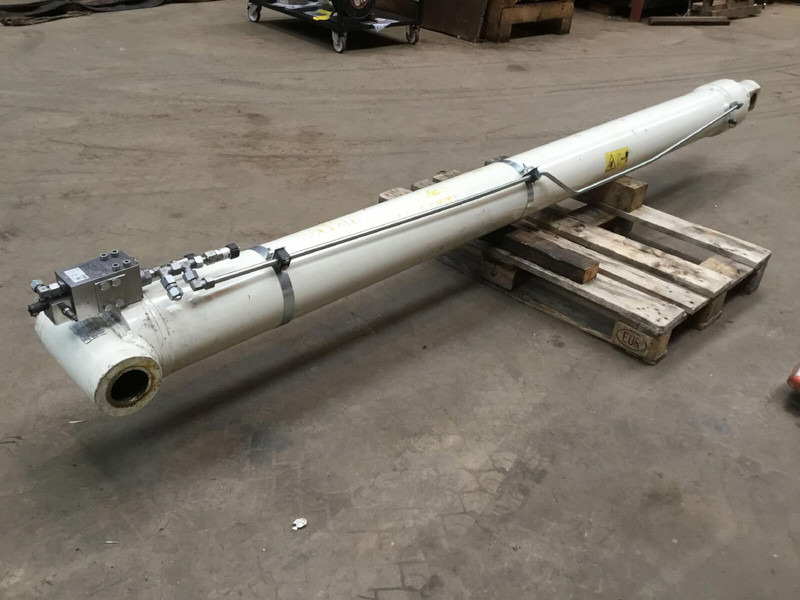 Terex Terex AC 40L-2 Boom cylinder - Vérin hydraulique pour Grue: photos 1 Terex Terex AC 40L-2 Boom cylinder - Vérin hydraulique pour Grue: photos 1