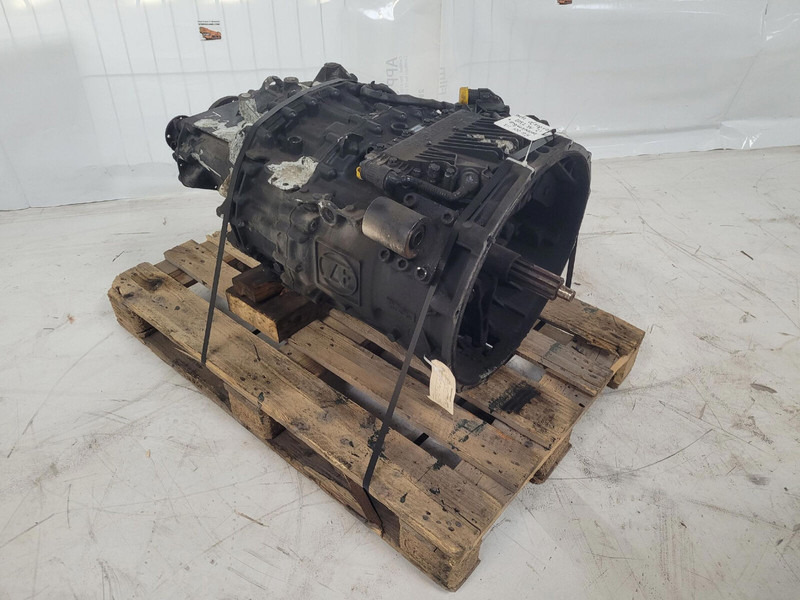 ZF GMK 3055 Gearbox ZF Astronic 12 AS 2302 - Boîte de vitesse pour Grue: photos 2 ZF GMK 3055 Gearbox ZF Astronic 12 AS 2302 - Boîte de vitesse pour Grue: photos 2