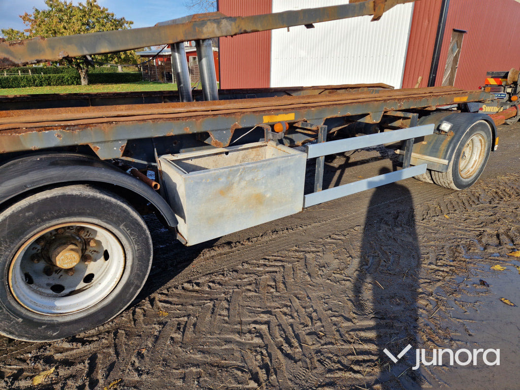 Lastväxlarvagn + Tipp - Härryda, THLBS-300-N - Autre matériel: photos 5 Lastväxlarvagn + Tipp - Härryda, THLBS-300-N - Autre matériel: photos 5