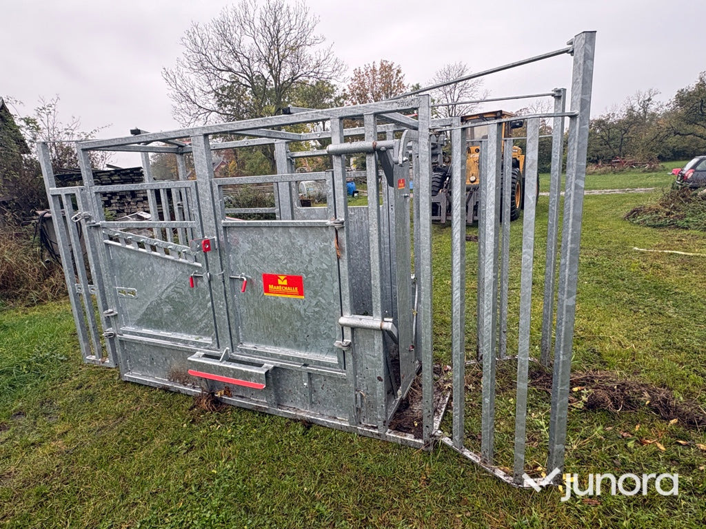 Behandlingsbox - Marechalle PM 2400 - Matériel d'élevage: photos 4 Behandlingsbox - Marechalle PM 2400 - Matériel d'élevage: photos 4