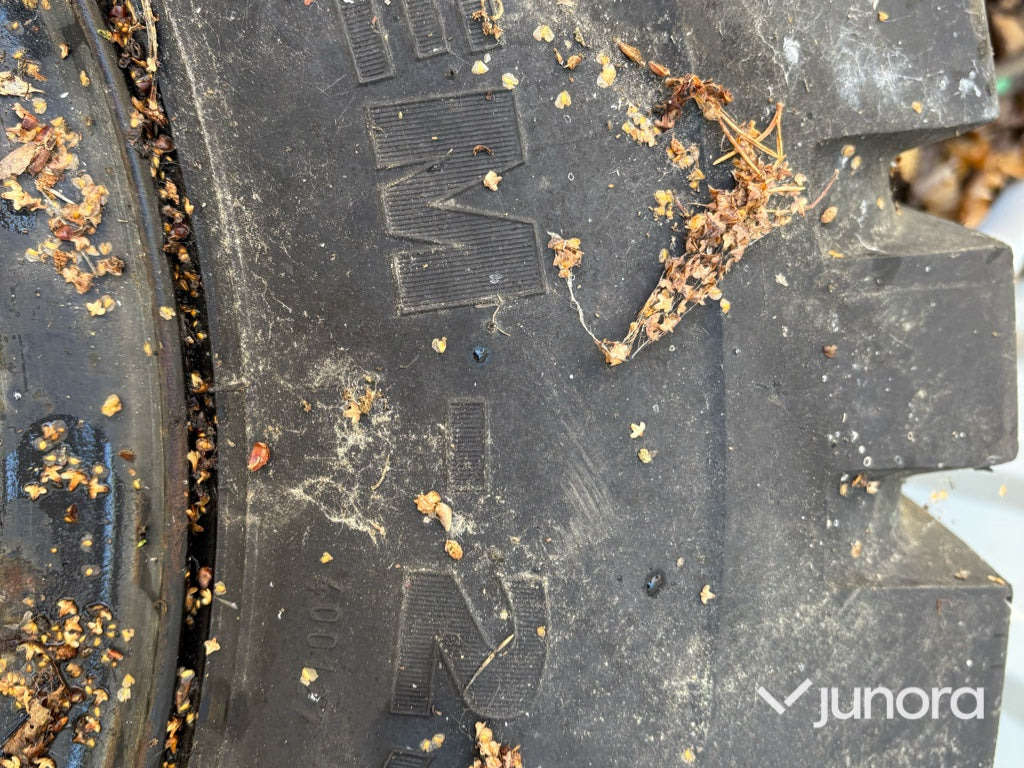 Däck & fälg - Till hjulgrävare Mitas - Roue complète pour Engins de chantier: photos 5 Däck & fälg - Till hjulgrävare Mitas - Roue complète pour Engins de chantier: photos 5