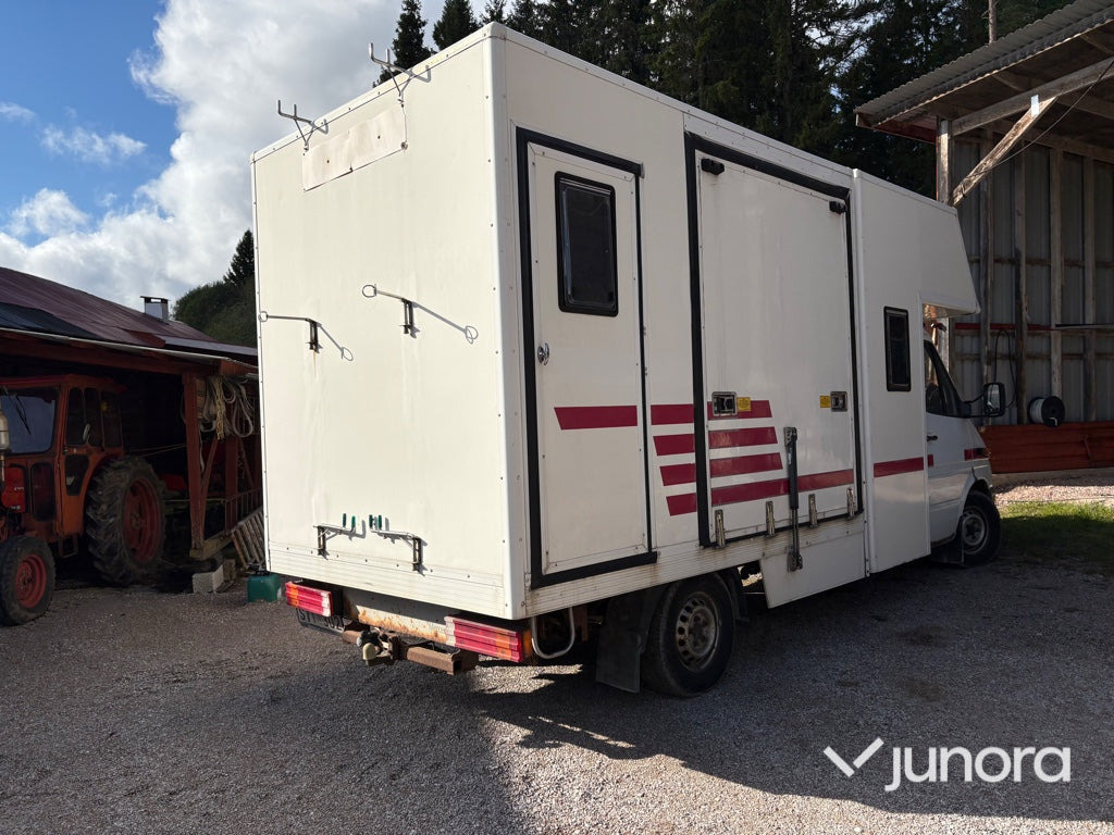 Hästtransport - Mercedes-Benz, 316 CDI - Camion chevaux: photos 5 Hästtransport - Mercedes-Benz, 316 CDI - Camion chevaux: photos 5