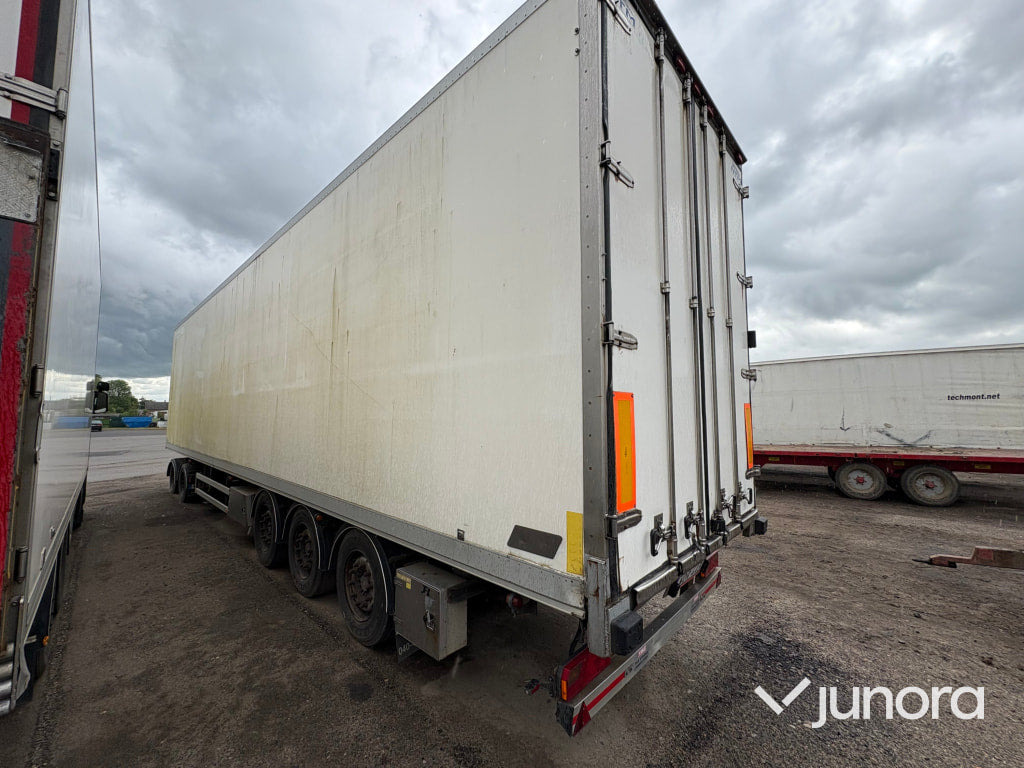 Lastbil Scania R450 med kyl - Camion frigorifique: photos 2 Lastbil Scania R450 med kyl - Camion frigorifique: photos 2