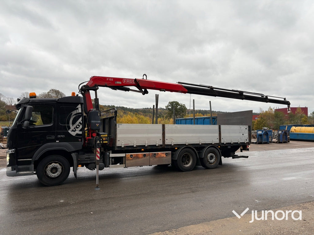 Lastbil med kran - Volvo FM 370 FASSI F155 - Camion plateau, Camion grue: photos 4 Lastbil med kran - Volvo FM 370 FASSI F155 - Camion plateau, Camion grue: photos 4