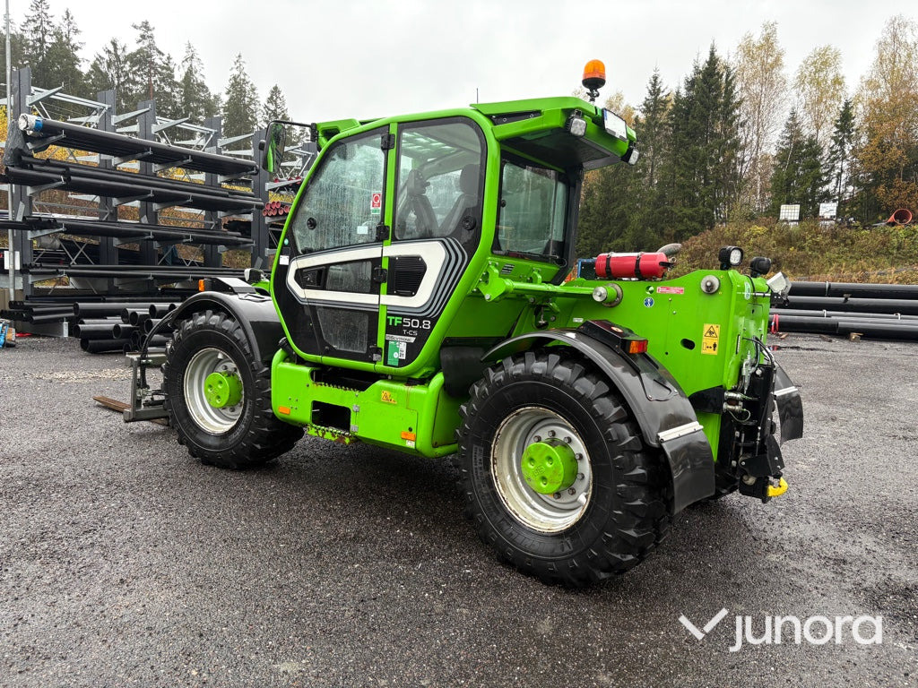 Teleskoplastare - Merlo, TF50.8-156CVT - Chariot télescopique: photos 4 Teleskoplastare - Merlo, TF50.8-156CVT - Chariot télescopique: photos 4