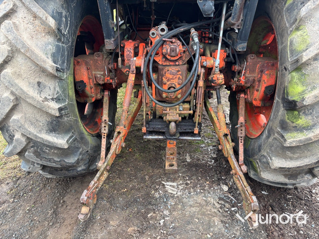 Traktor - Case 1490 4-WD med lastare - Tracteur agricole: photos 4 Traktor - Case 1490 4-WD med lastare - Tracteur agricole: photos 4