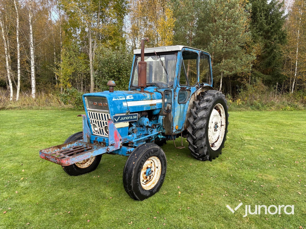 Tracteur agricole Traktor - Ford 4000: photos 1