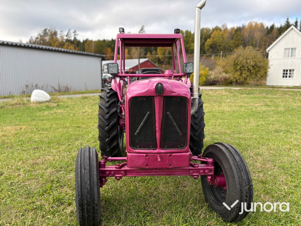 Tracteur agricole Traktor - Fordson Major 1955: photos 10