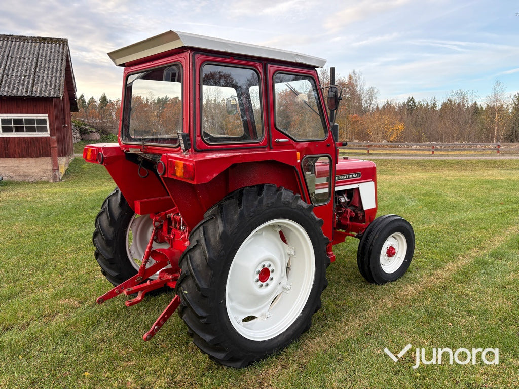 Traktor - International 444 - Tracteur agricole: photos 5 Traktor - International 444 - Tracteur agricole: photos 5