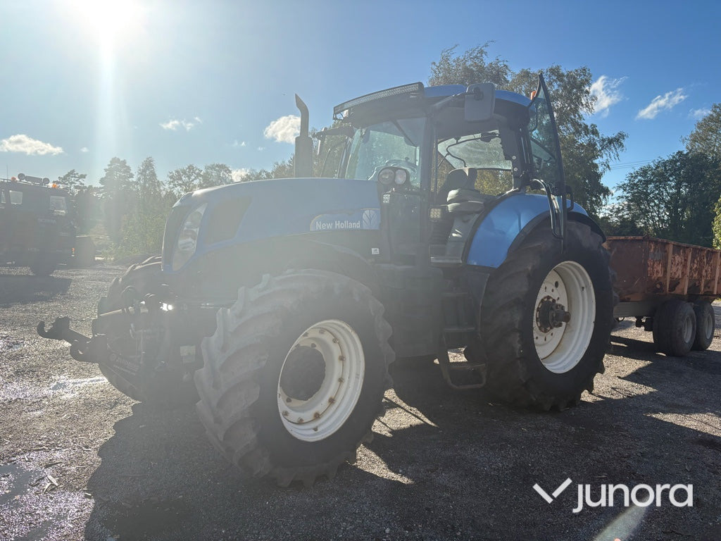 Traktor - New Holland, T7040 - Tracteur agricole: photos 3 Traktor - New Holland, T7040 - Tracteur agricole: photos 3