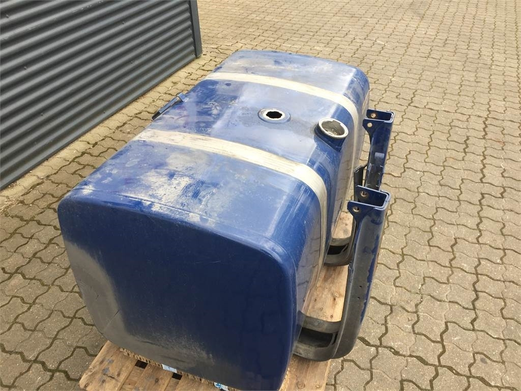 DAF 535 ltr dieseltank m- 2 stk bæringer - Réservoir de carburant pour Camion: photos 2 DAF 535 ltr dieseltank m- 2 stk bæringer - Réservoir de carburant pour Camion: photos 2